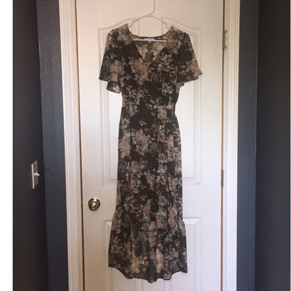 High/Low Dress - Picture 2 of 2